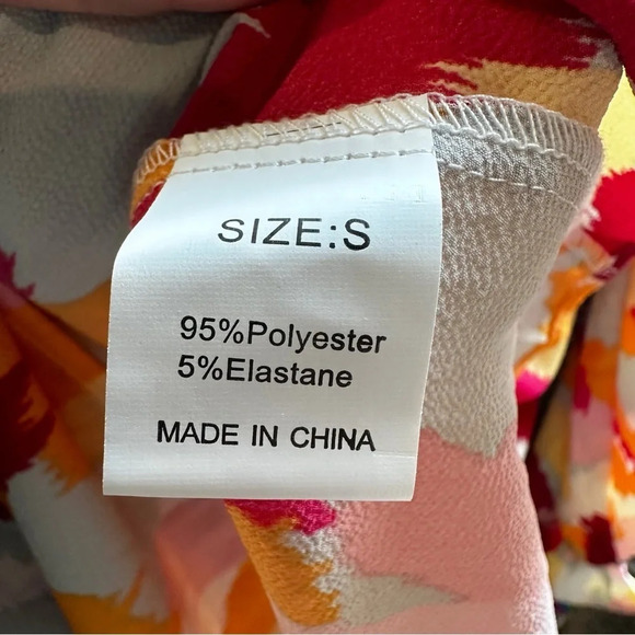 Women's Small Bright Colored Blouse - Picture 7 of 7